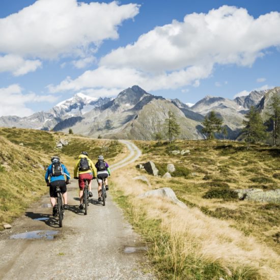 Discover the Aurina Valley by bicycle and mountain bike 4